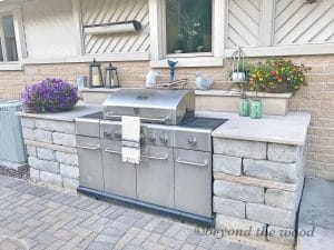 Read more about the article Outdoor Grill Surround