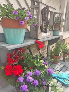 Read more about the article Styled Potting Bench