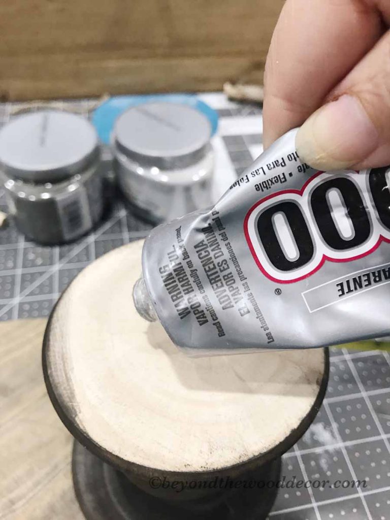 Beyond the Wood DIY buffalo check stand