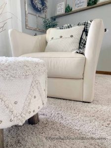Read more about the article DIY TV Center and Living Room